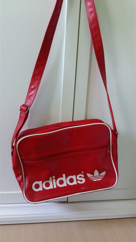 adidas tasche damen rot|R﻿ote Taschen .